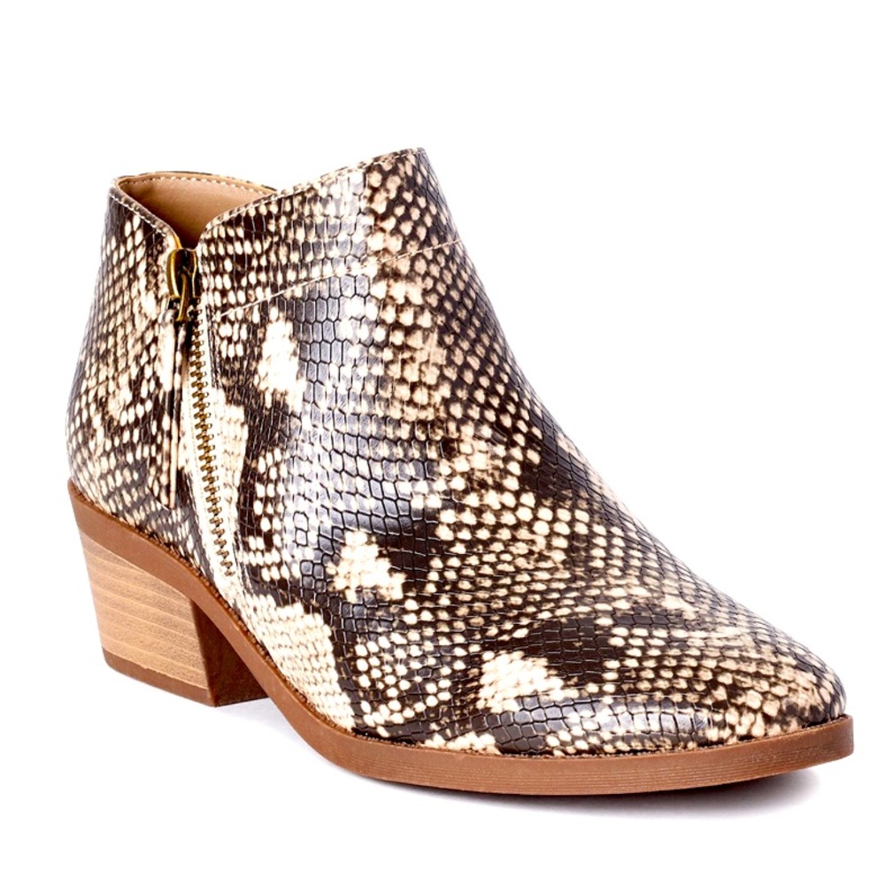 NEW!! Snake Like Printed Zipper Bootie (Women's)